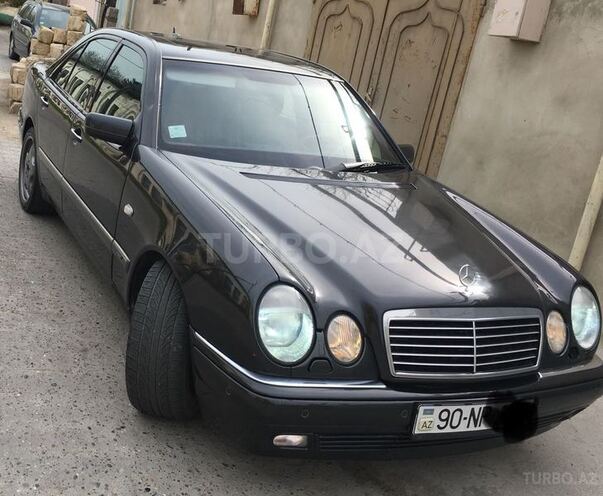 Mercedes E 430 1998, 299,000 km - 4.3 l - Bakı