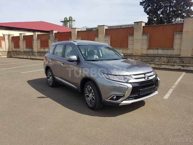 Mitsubishi Outlander 2018, 0 km - 2.4 л - Bakı