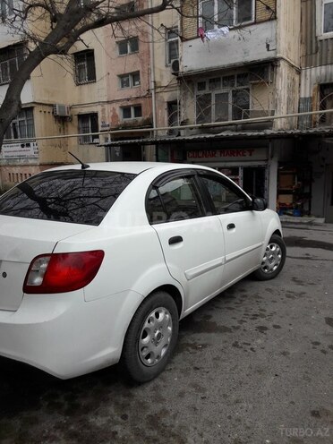 Kia Rio 2011, 133,000 km - 1.4 l - Bakı