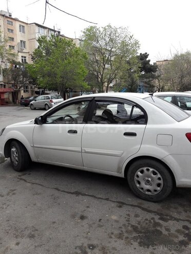 Kia Rio 2011, 133,000 km - 1.4 l - Bakı