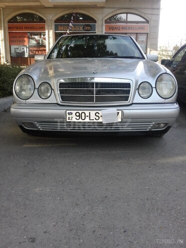 Mercedes E 240 1997, 397,289 km - 2.4 л - Yevlax