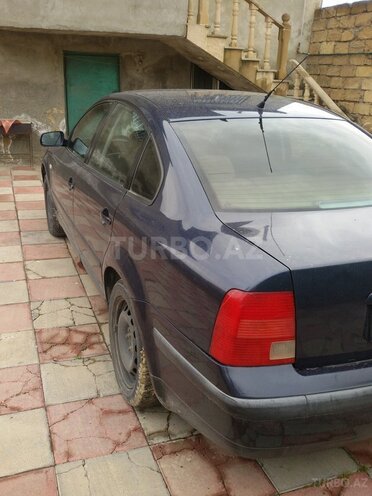 Volkswagen Passat 1997, 280,000 km - 1.6 л - Sumqayıt