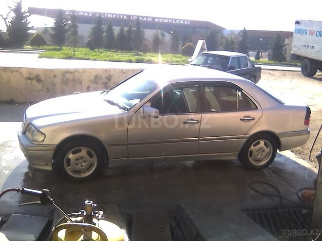 Mercedes C 220 1996, 360,000 km - 2.2 l - Xaçmaz
