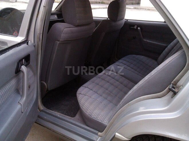 Mercedes 190 1988, 230,001 km - 2.0 l - Bakı