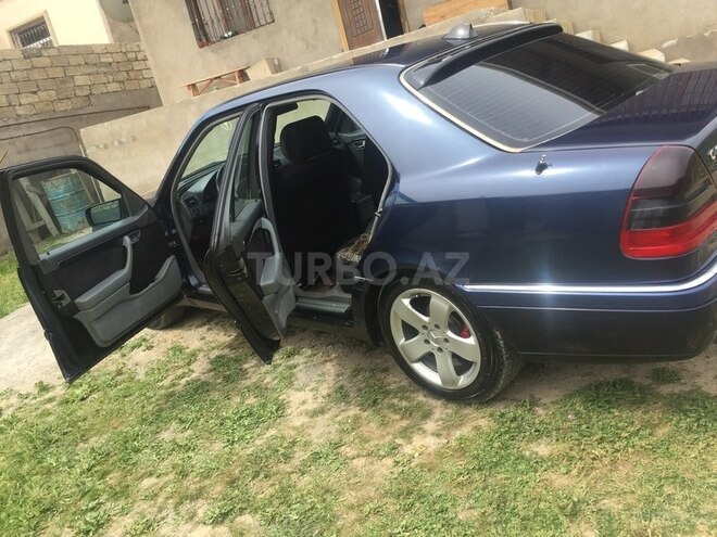 Mercedes C 180 1995, 310,000 km - 1.8 л - Bakı