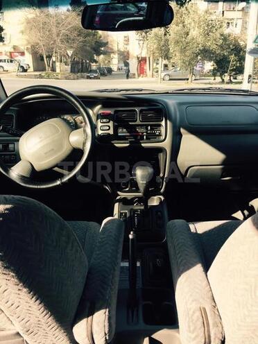 Suzuki Grand Vitara 2001, 220,000 km - 2.7 л - Bakı
