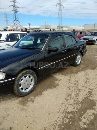 Mercedes C 220 1995, 270,000 km - 0.2 l - Bakı