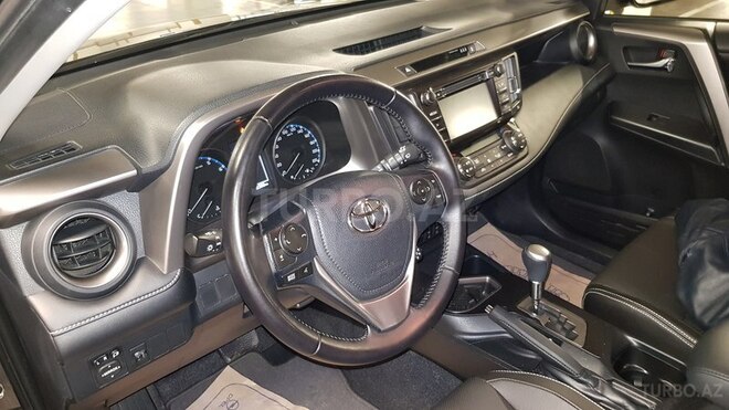 Toyota RAV4 2016, 31,000 km - 2.0 л - Bakı