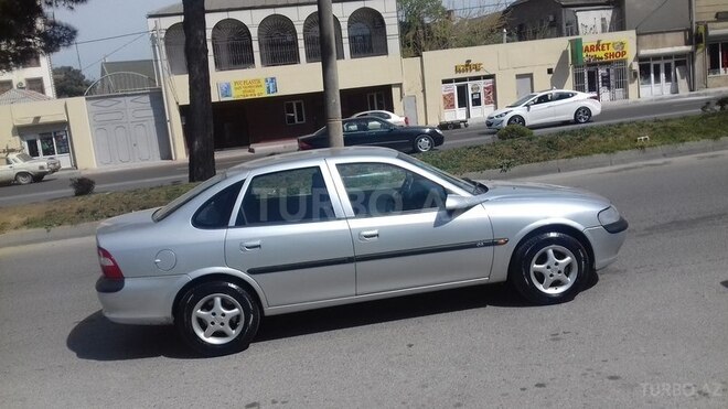 Opel Vita 1997, 232,000 km - 1.8 л - Bakı