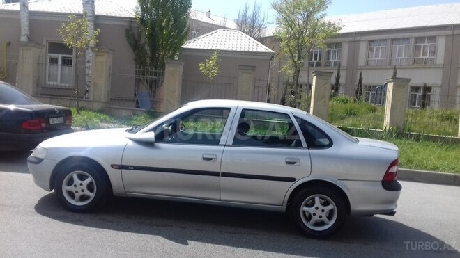 Opel Vita 1997, 232,000 km - 1.8 л - Bakı