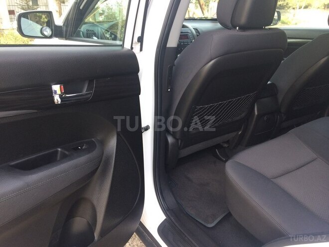 Kia Sorento 2011, 57,300 km - 2.4 l - Bakı