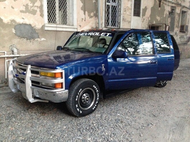 Chevrolet Suburban 1997, 29,922 km - 5.7 l - Mingəçevir