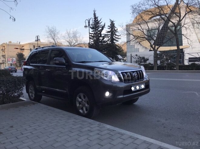 Toyota Prado 2011, 52,000 km - 2.7 l - Bakı