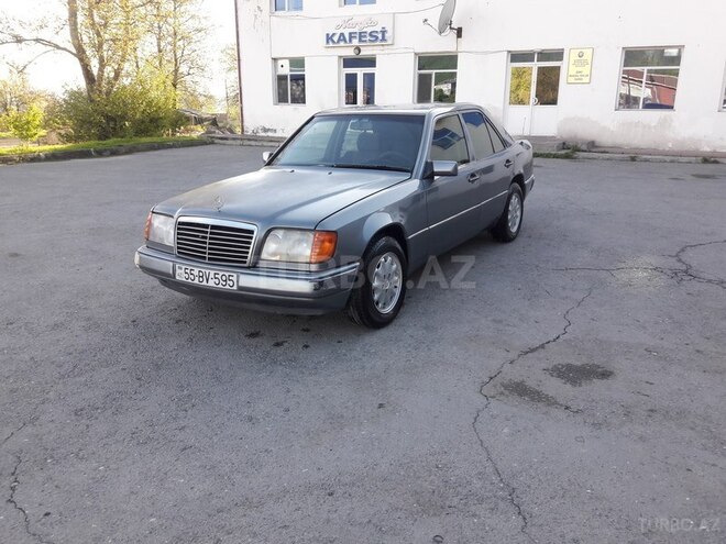 Mercedes E 250 1993, 396,000 km - 2.5 l - Şəki