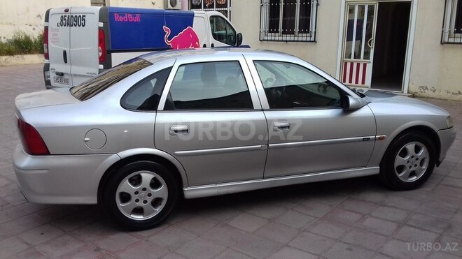 Opel Vectra 1999, 355,200 km - 1.6 л - Bakı