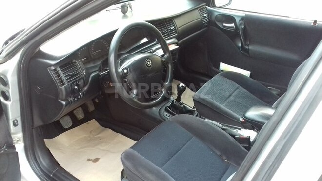 Opel Vectra 1999, 355,200 km - 1.6 л - Bakı