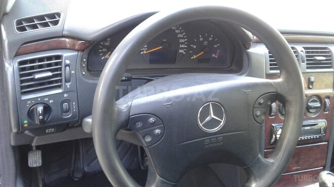 Mercedes E 220 2002, 315,216 km - 2.2 л - Sumqayıt