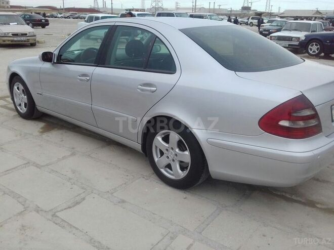 Mercedes E 220 2003, 250,000 km - 2.2 l - Sumqayıt