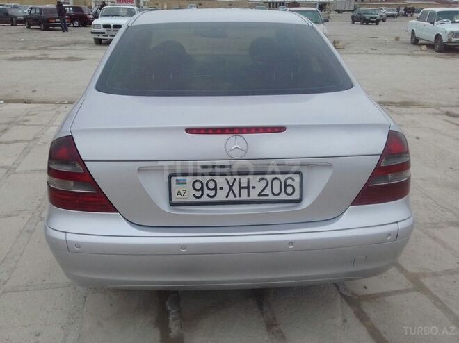 Mercedes E 220 2003, 250,000 km - 2.2 l - Sumqayıt
