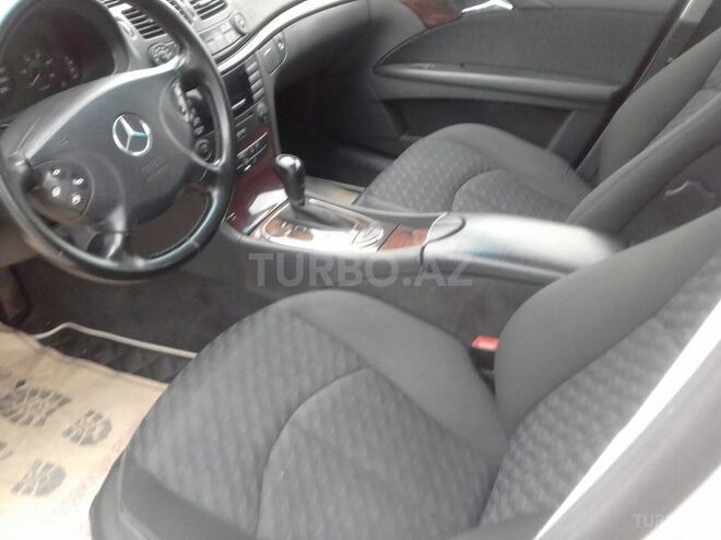 Mercedes E 220 2003, 250,000 km - 2.2 l - Sumqayıt