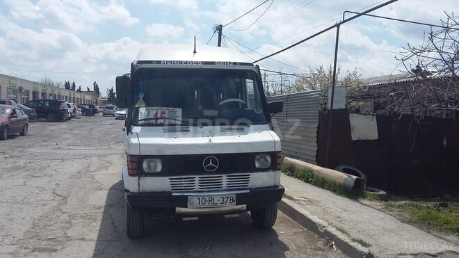 Mercedes 208 D 1994, 110,000 km - 0.2 l - Sumqayıt
