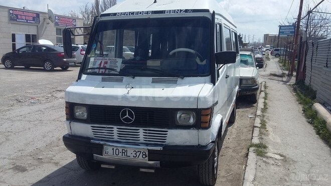 Mercedes 208 D 1994, 110,000 km - 0.2 l - Sumqayıt