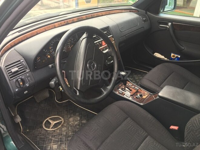Mercedes C 240 1999, 20,600 km - 2.4 л - Bakı