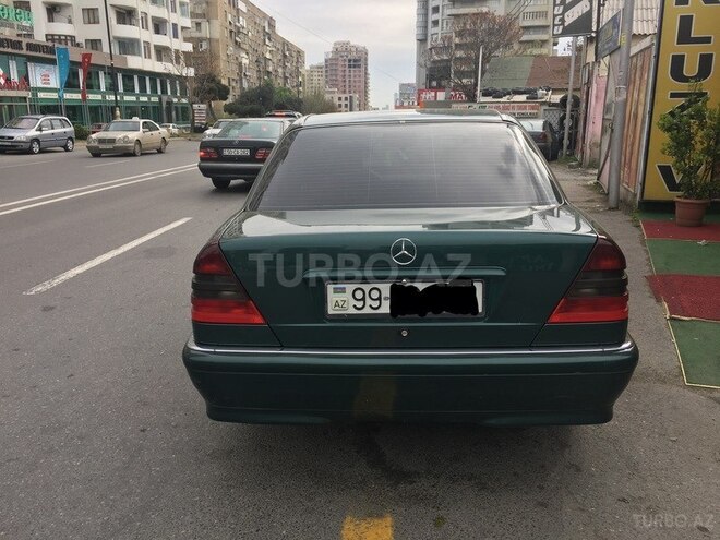 Mercedes C 240 1999, 206,000 km - 2.4 l - Bakı