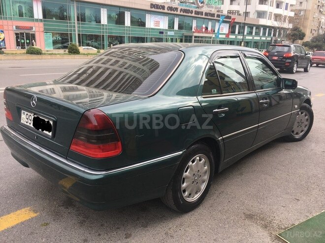 Mercedes C 240 1999, 206,000 km - 2.4 l - Bakı