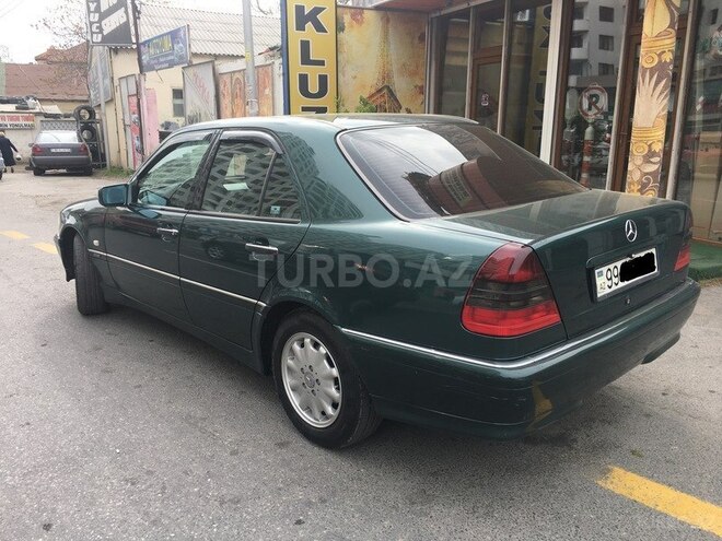 Mercedes C 240 1999, 206,000 km - 2.4 l - Bakı