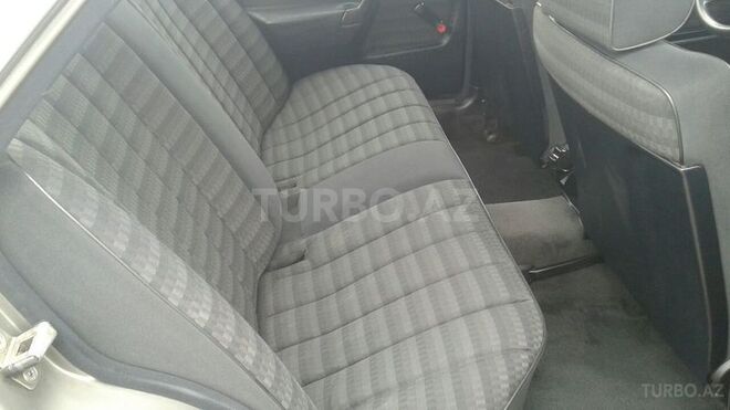 Mercedes 190 1992, 215,321 km - 2.0 л - Sumqayıt