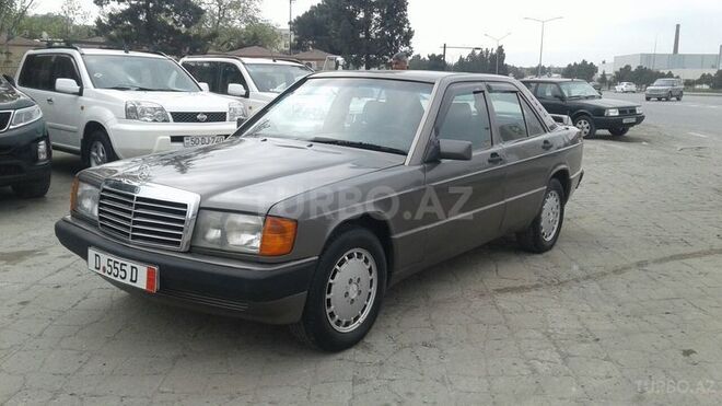 Mercedes 190 1992, 215,321 km - 2.0 л - Sumqayıt