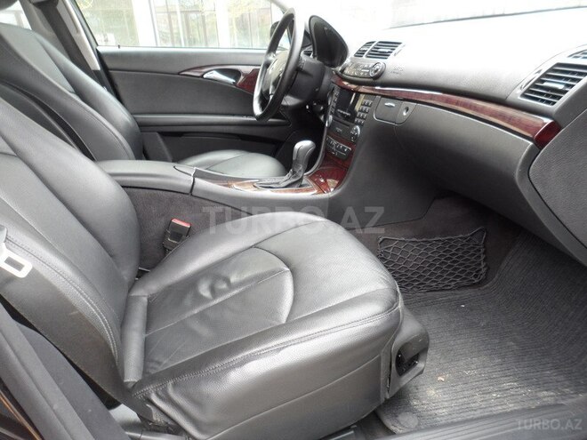 Mercedes E 220 2006, 183,000 km - 2.2 l - Bakı