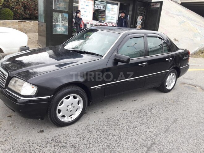 Mercedes C 220 1995, 245,000 km - 2.2 l - Bakı