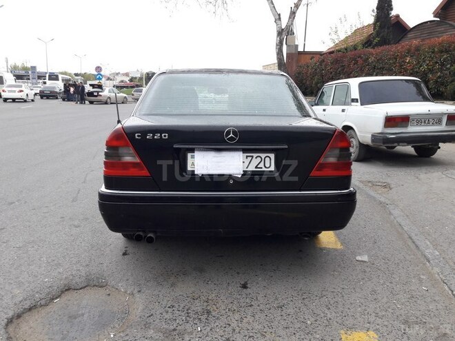 Mercedes C 220 1995, 245,000 km - 2.2 l - Bakı