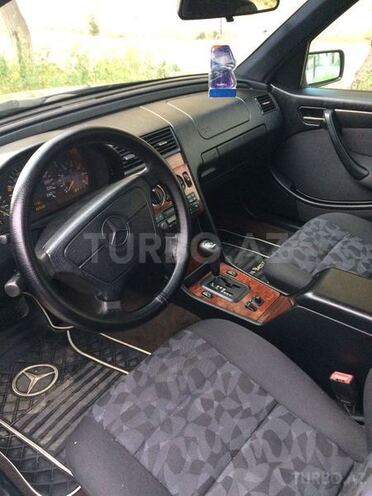Mercedes C 180 1997, 235,933 km - 1.8 l - Bakı