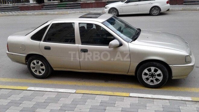Opel Vectra 1989, 278,016 km - 1.8 l - Xırdalan