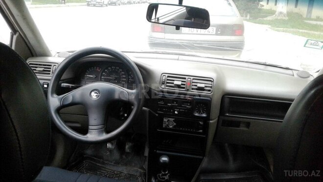 Opel Vectra 1989, 278,016 km - 1.8 l - Xırdalan
