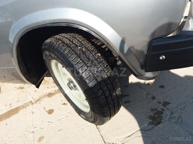 LADA (VAZ) 2107 2011, 79,500 km - 1.6 л - Salyan