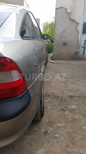 Opel Vectra 1996, 250,000 km - 1.7 l - Gəncə