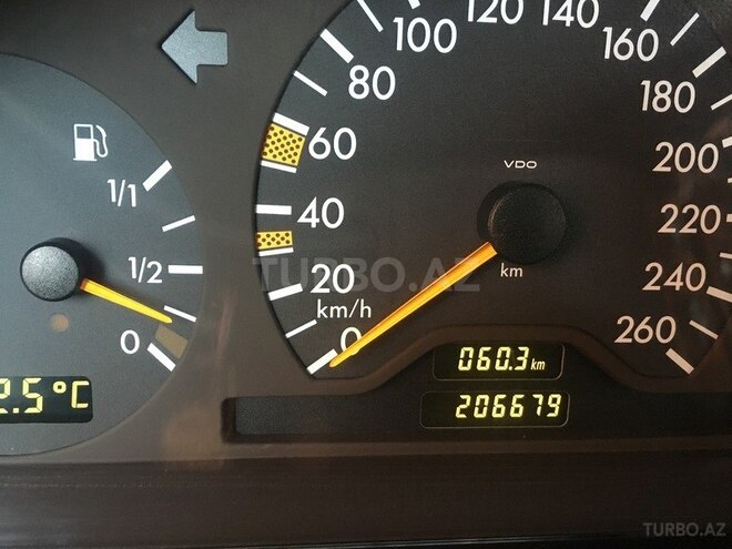 Mercedes C 240 1999, 206,000 km - 2.4 l - Bakı