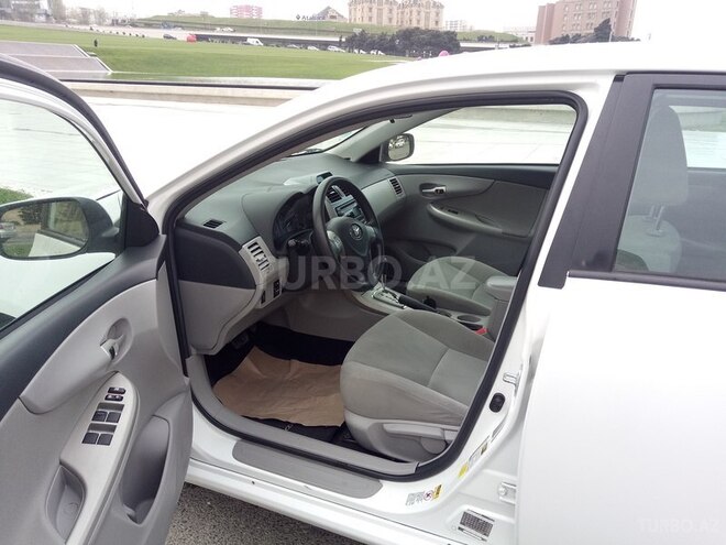 Toyota Corolla 2012, 63,200 km - 1.8 l - Bakı