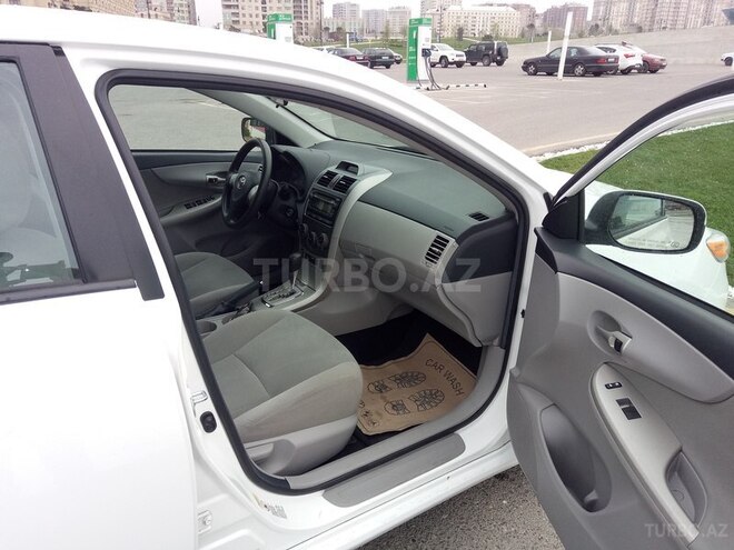 Toyota Corolla 2012, 63,200 km - 1.8 l - Bakı
