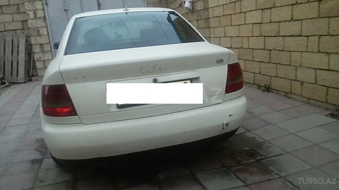 Audi A4 1998, 350,000 km - 1.8 l - Xırdalan