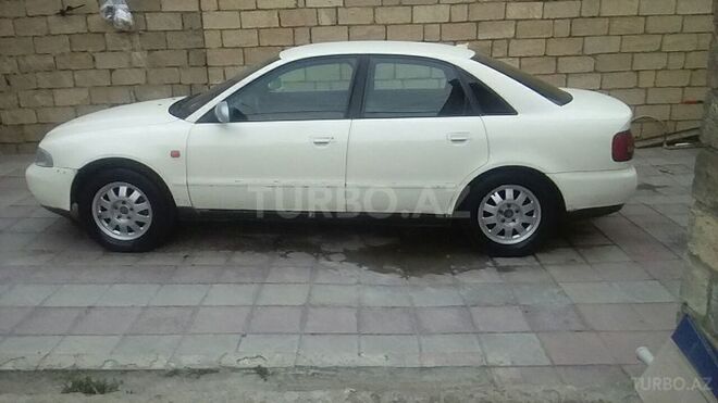 Audi A4 1998, 350,000 km - 1.8 l - Xırdalan