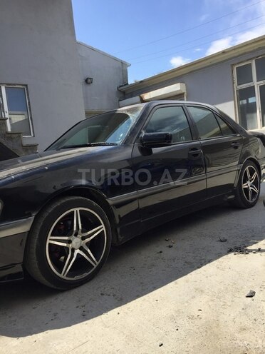 Mercedes C 230 2000, 220,000 km - 2.3 л - Bakı
