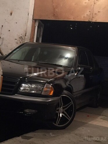 Mercedes C 230 2000, 220,000 km - 2.3 л - Bakı