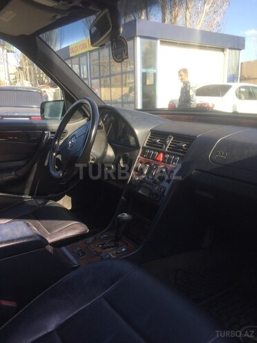 Mercedes C 230 2000, 220,000 km - 2.3 л - Bakı