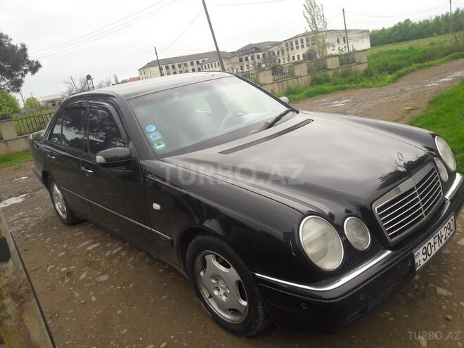 Mercedes E 240 1998, 250,000 km - 2.4 l - Masallı