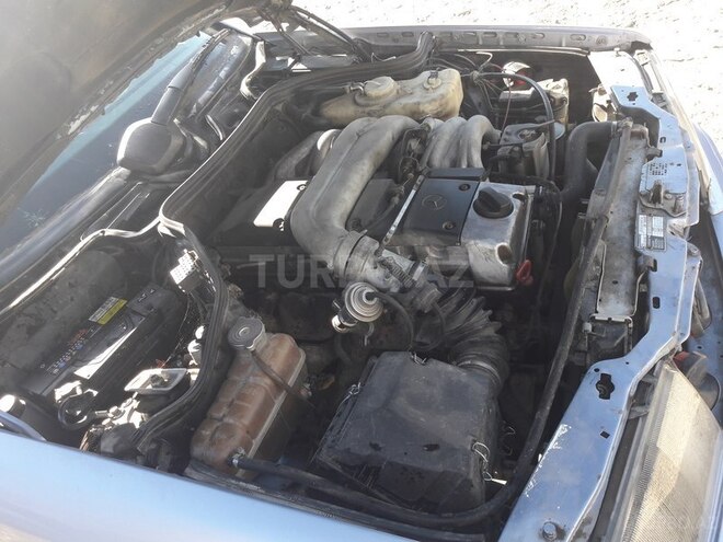 Mercedes E 300 1994, 350,000 km - 3.0 l - Qusar